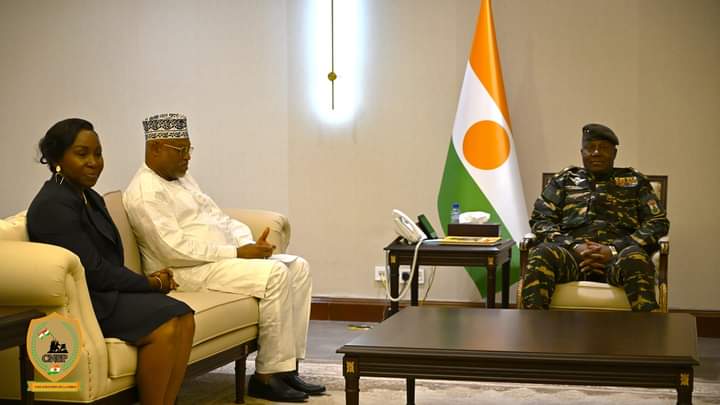 Affoh Atcha-Dedji et Kayi Mivedor-Sambiani du Togo chez Tiani du Niger