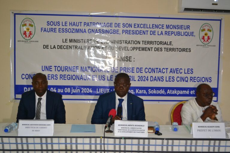 Importance de la décentralisation et le rôle des conseillers régionaux