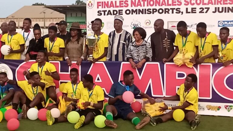 L’apothéose des championnats scolaires et universitaires 2024: le centre Ro Mario sacré champion dans la catégorie football