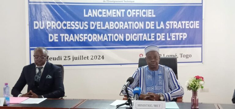 Lancement de la Stratégie de Transformation Digitale de l&rsquo;ETFP par le Ministre Kokou Eké Hodin