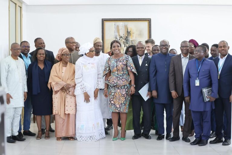 Sandra Ablamba Johnson, la Ministre Secrétaire générale de la Présidence de la République togolaise,