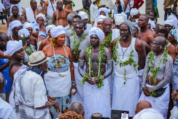 Le peuple Guin célèbre la 361ème année Lunaire