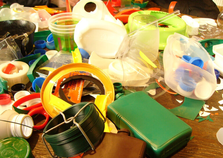 Climathon Lomé : Transformer les Déchets Plastiques en Ressources Durables