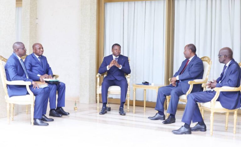 Rencontre entre Faure Gnassingbé et Leonardo Santos Simão pour renforcer la paix et la sécurité