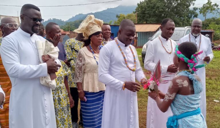 Première messe de l&rsquo;abbé Thomas Gbogatse à Agou Gadzefe