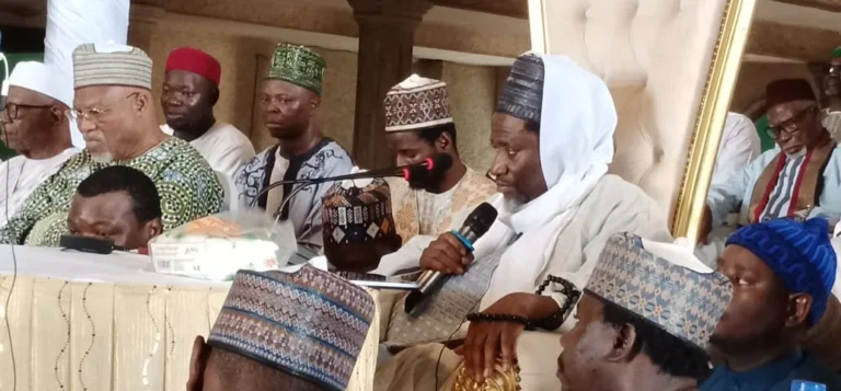 Conférence islamique à Lomé : Cheikh Mahy Cissé prône la paix et la profondeur spirituelle de la tarikha Tidjania