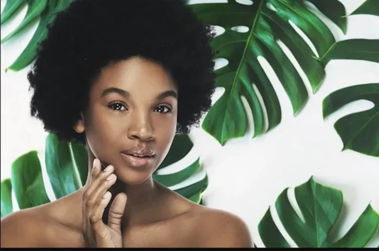 Vieillissement de la Peau : Conseils Essentiels pour une Peau Éclatante