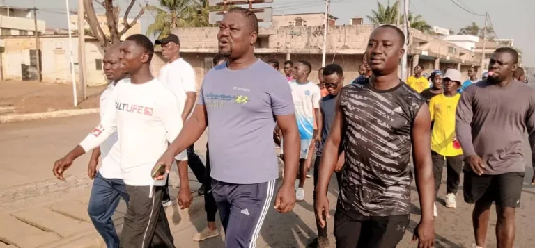 Les jeunes UNIR Golfe 4 relancent leurs activités par une marche sportive et des sensibilisations