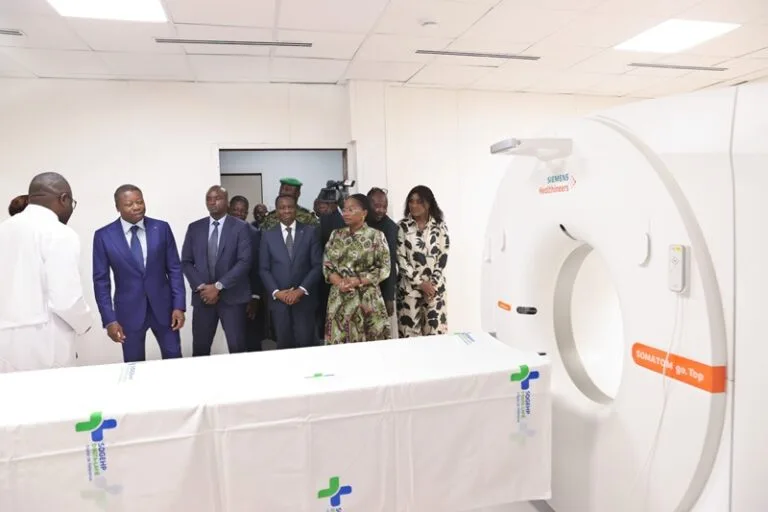 Faure Gnassingbé inaugure l’annexe de l’hôpital Dogta-Lafiè à kara