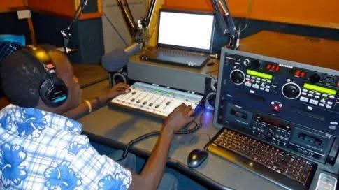 Radio OREOLE se refait une beauté et prépare la célébration de ses 10 ans