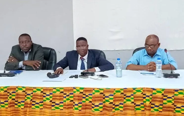 La Croix-Rouge Togolaise renforce l’engagement communautaire et la rédevabilité à travers une formation à Kpalimé