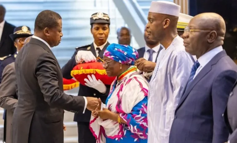 65ᵉ anniversaire de l’indépendance du Togo: Faure Gnassingbé honore des personnalités civiles et militaires
