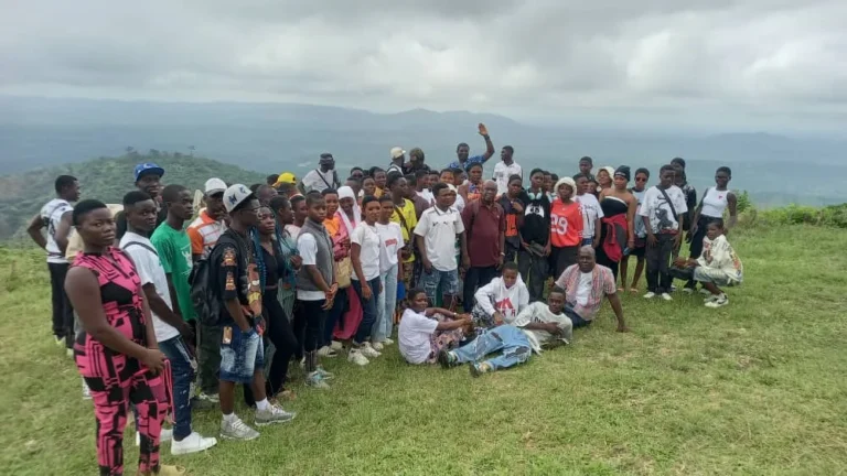 À la découverte des trésors naturels de Danyi : une excursion éducative pour les jeunes élèves de Kpalimé