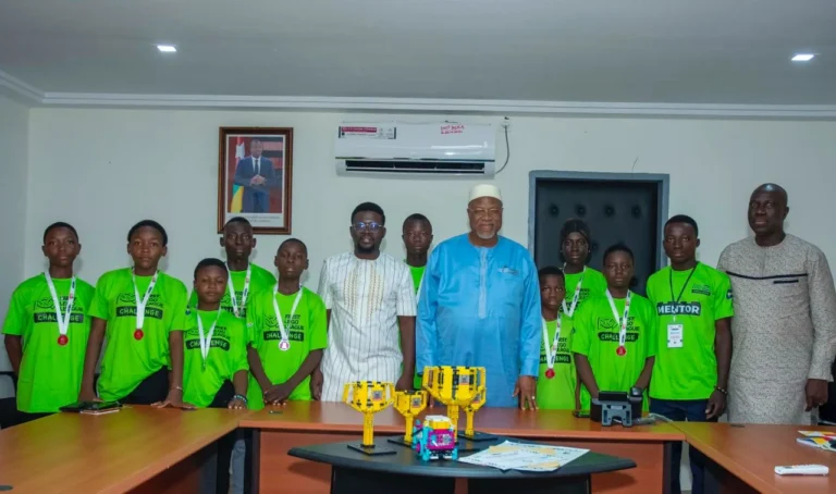 Clever Shark brille au concours national de robotique