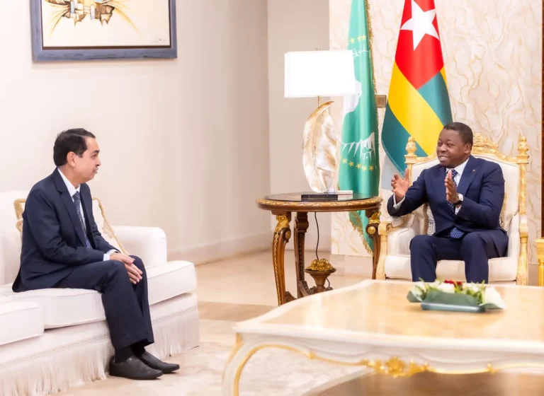 Faure Gnassingbé échange avec le nouvel Ambassadeur de l’Inde au Togo