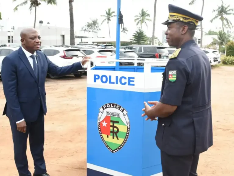 Lomé : de nouveaux kiosques et podiums pour renforcer la régulation du trafic