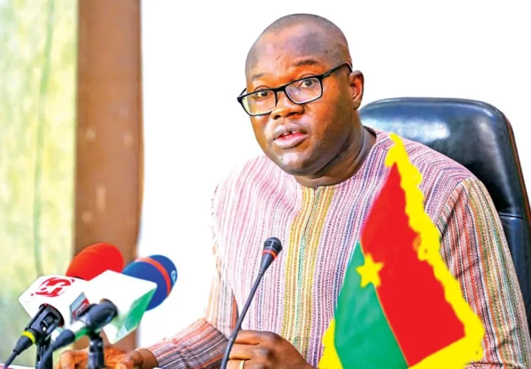 Aboubacar NACANABO prend la tête du Conseil des ministres de l’UEMOA : une consécration pour le Burkina Faso