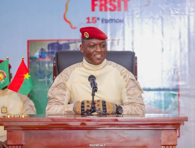 FRSIT 2025 : Ibrahim Traoré promet de multiplier par cinq les récompenses pour encourager les inventeurs