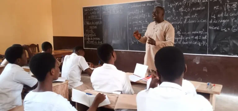 Togo : Des élèves sensibilisés à l’orientation scolaire et professionnelle par l’ANPE et CNIOSP sur l&rsquo;ensemble du territoire national