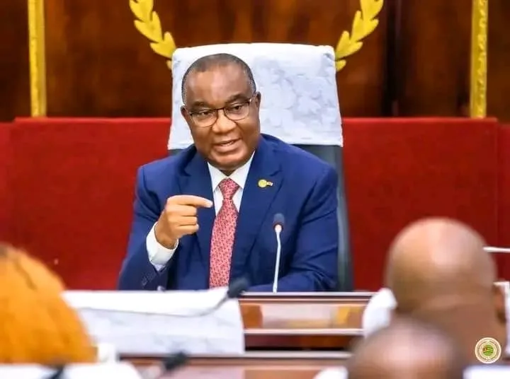 Assemblée nationale : le président Komi Selom Klassou redynamise le personnel administratif