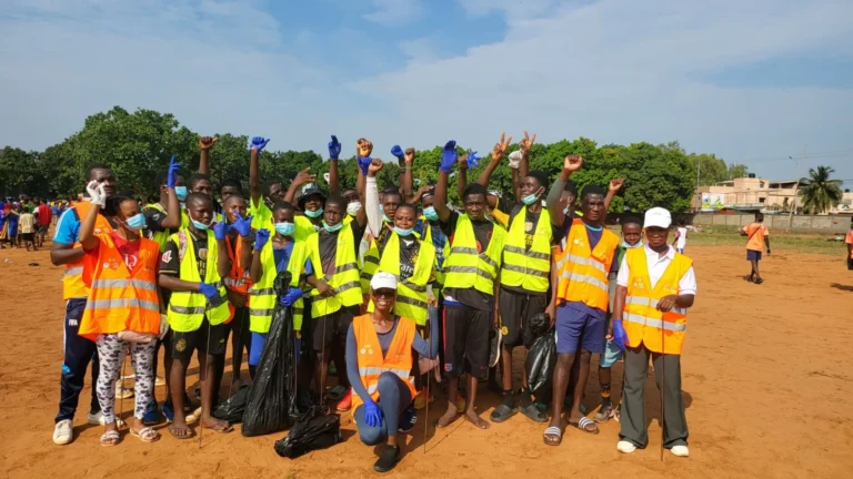 Journée Nationale du Sport : Eco Foot Ville Propre mobilise la jeunesse pour un cadre sain à Segbé