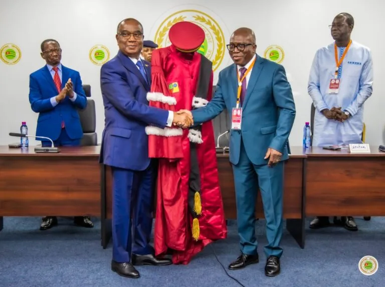 Faure Gnassingbé distingué Docteur Honoris Causa par l’EISMV de Dakar