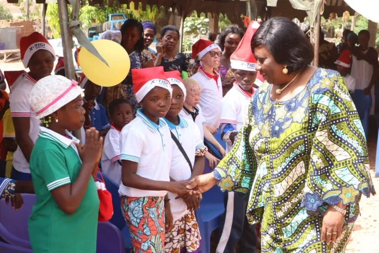 A Atakpamé, les enfants démunis, orphelins ont leur Noël à travers « Noël Solidaire »