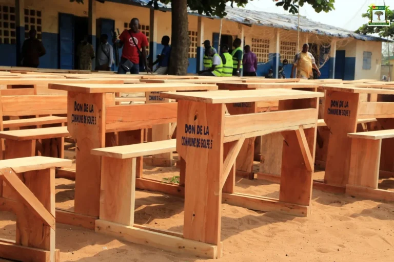 Golfe 5 : 250 tables-bancs au profit des écoles primaires publiques