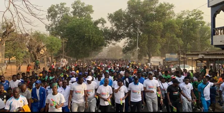 JNS : Sokodé mobilise près de 20 000 personnes autour du Footing Citoyen de la Jeunesse