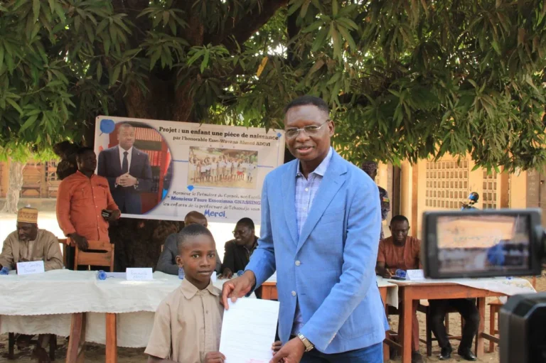 Tchaoudjo : plus de 500 élèves bénéficient de l’acte 2 du projet « Un enfant, une pièce de naissance »