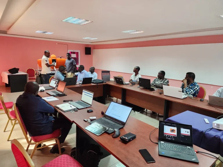 Atakpamé : des experts formés à l’utilisation du drone de cartographie Wingtra Gen II