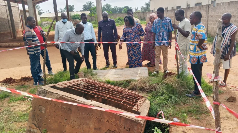 Golfe 7 : le maire Afi Xolali Pascaline Dangbuie sécurise le puits après le drame de Klemé Agokpanou Avéguimé