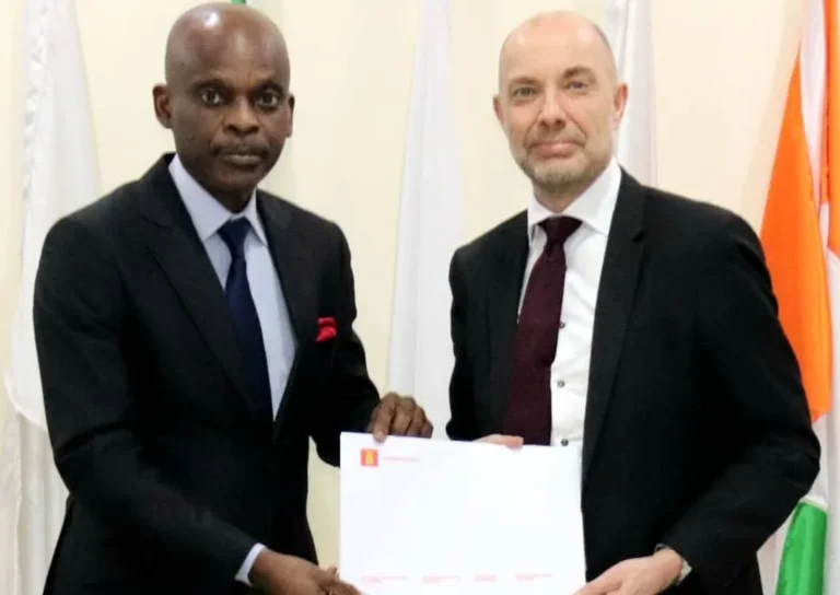 Togo–Danemark : le nouvel ambassadeur Jakob Linulf présente ses lettres de créance