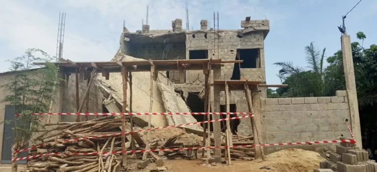 Bè-Klikamé : un immeuble en chantier s’affaisse en pleine nuit, plusieurs blessés enregistrés