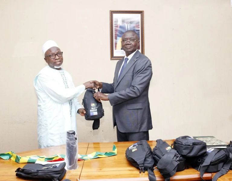 Hadj 2026 : le Togo renforce l’encadrement des pèlerins avec des kits et des assurances